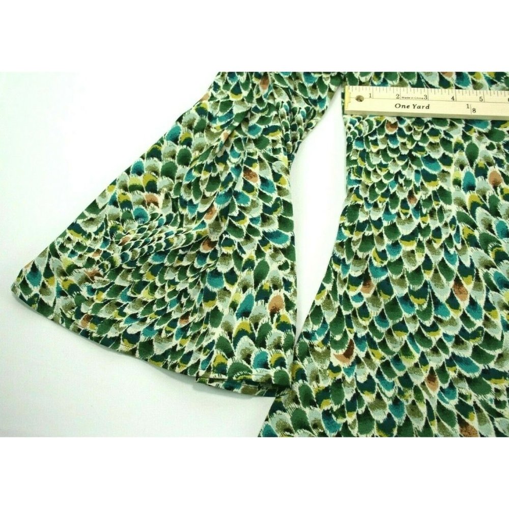 Vanessa Williams Blouse Womens Sz S Shirt Cold shoulder Flow Slv Asymmetrical - Picture 6 of 9